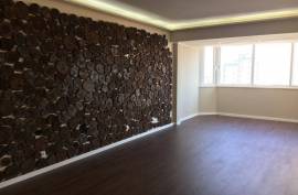 Fully renovated 4 bedroom apartment with sea and mountain view - Cascais