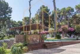 Exclusive villa in Castelldefels