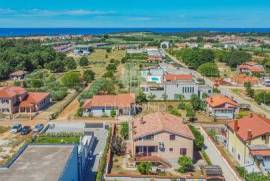 Novigrad, house with a sea view!