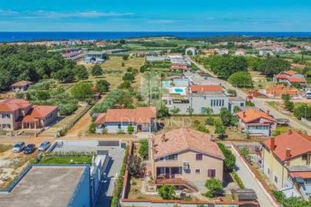 Novigrad, house with a sea view!