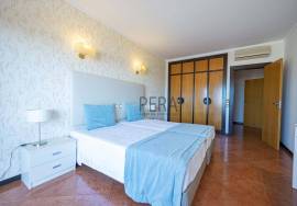 Three Bedroom Duplex Apartment, Terrace with Sea Views in Hotel Unit - Albufeira