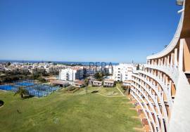 Three Bedroom Duplex Apartment, Terrace with Sea Views in Hotel Unit - Albufeira