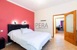 House T5 plus 3 independent T2 apartments, located in Tunes - Algarve House T5 plus 3 independent T2 apartments, located in Tunes - Algarve