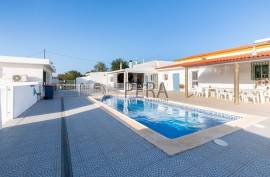 House T5 plus 3 independent T2 apartments, located in Tunes - Algarve House T5 plus 3 independent T2 apartments, located in Tunes - Algarve