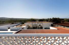 House T5 plus 3 independent T2 apartments, located in Tunes - Algarve House T5 plus 3 independent T2 apartments, located in Tunes - Algarve