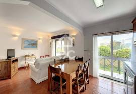 2 bedroom apartment with parking in Foz do Arelho