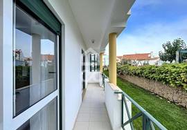 2 bedroom apartment with parking in Foz do Arelho