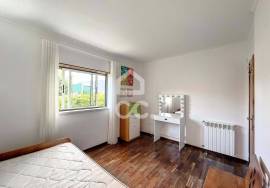 2 bedroom apartment with parking in Foz do Arelho