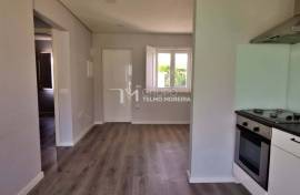 House 2 Bedrooms in Ovar