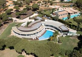 5+1 Bedroom Villa for sale in Vilamoura, luxury with panoramic golf views