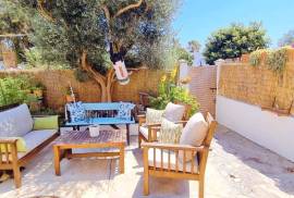 GROUND FLOOR BUNGALOW IN CALAS DE MALLORCA