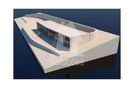 Land with ruin with half a hectare in Monchique