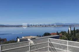 Crikvenica, two-room apartment 42 m2 with a beautiful view of the sea