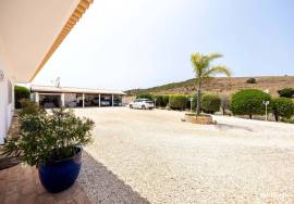 4 bedroom villa nestled in the countryside with ample space.