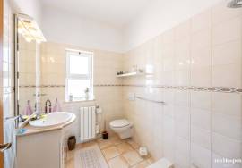 4 bedroom villa nestled in the countryside with ample space.