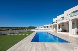 SEMI-DETACHED HOUSE WITH STUNNING SEA VIEWS IN CALA TARIDA