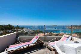 SEMI-DETACHED HOUSE WITH STUNNING SEA VIEWS IN CALA TARIDA