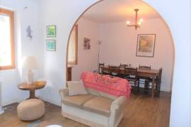 €99700 - Pretty 3 Bedroomed Cottage With A Garden and Barn. Ideal Holiday Home