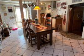 €349950 - Beautiful 4 Bedroom Old House in a Quiet Hamlet