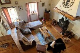 €349950 - Beautiful 4 Bedroom Old House in a Quiet Hamlet