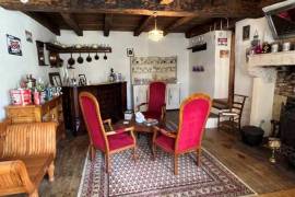 €349950 - Beautiful 4 Bedroom Old House in a Quiet Hamlet