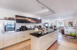 5 Bedrooms - Villa - For Sale 5 Bedrooms - Villa - For Sale