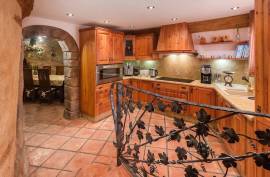 5 Bedrooms - Villa - For Sale 5 Bedrooms - Villa - For Sale