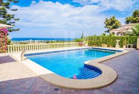5 Bedrooms - Villa - For Sale 5 Bedrooms - Villa - For Sale