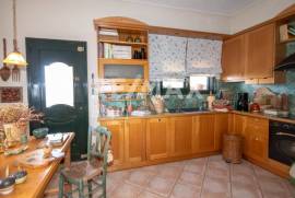 Maisonette 225 sq.m for sale