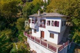 Maisonette 128 sq.m for sale