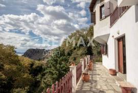 Maisonette 128 sq.m for sale