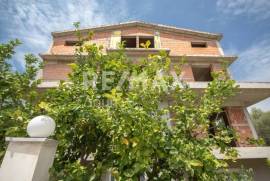 Building 420 sq.m for sale