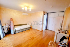 300 sq. m. Penthouse wIth 3 Bedrooms and 2 Bathrooms In complex PoseIdon, Nessebar