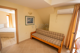 Two-bedroom furnIshed maIsonettes wIth two bathrooms In the Summer Breeze complex, Sunny Beach