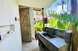 Ecological Oceanfront Retreat
