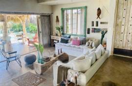 Ecological Oceanfront Retreat
