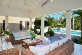 Live In The Lap Of Luxury