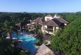 Live In The Lap Of Luxury