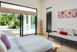 Live In The Lap Of Luxury