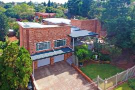 Excellent 4 Bed House For Sale in ROODEPOORT Gauteng South
