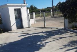 Excellent 4 Bed Property With Land For Sale in Setubal