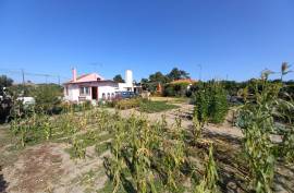 Excellent 4 Bed Property With Land For Sale in Setubal