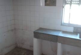 Excellent 4 Bed Property With Land For Sale in Setubal
