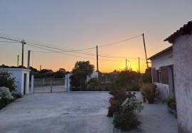 Excellent 4 Bed Property With Land For Sale in Setubal