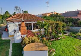 Excellent 4 Bed Property With Land For Sale in Setubal