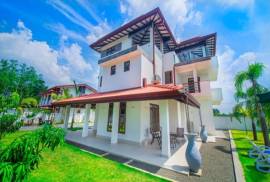 Stunning 4 Bed Villa For Sale in Kosgoda Sri