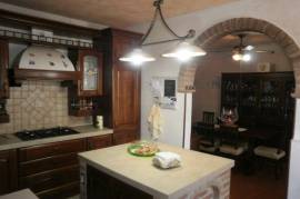 Excellent 3 Bed House For Sale in Lombardy Italy
