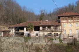 Excellent 12 Bed Villa For Sale in Rivalba Turin