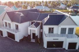 Luxury 5 Bed Villa For Sale In Marina Martinque Jeffreysbay South