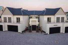 Luxury 5 Bed Villa For Sale In Marina Martinque Jeffreysbay South